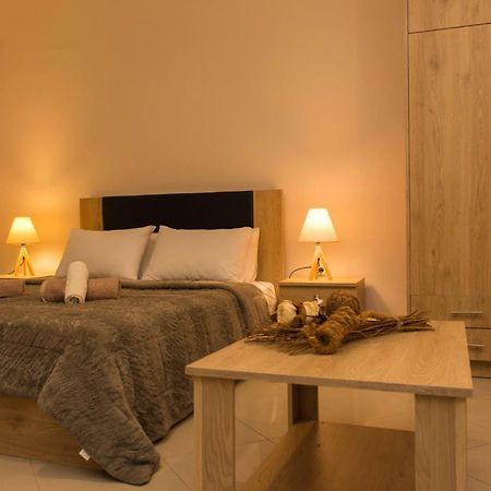 Central Luxury Studio Corinth Екстериор снимка
