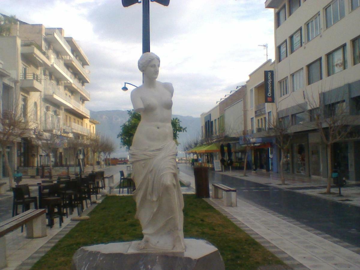 Central Luxury Studio Corinth Екстериор снимка